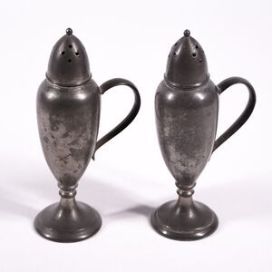 Vintage Metal Handled Salt & Pepper Shaker Cooking Kitchen Utensils Cookware